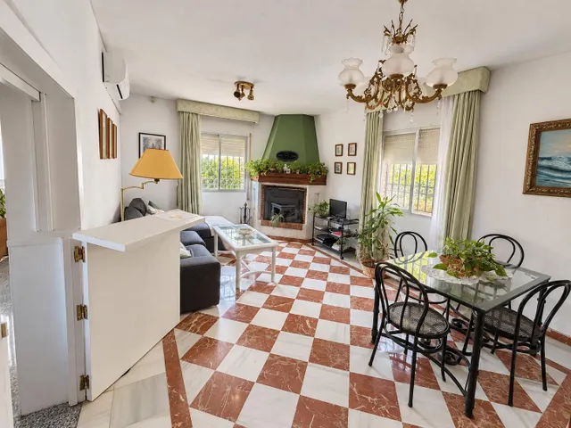 CHALET INDEPENDIENTE CON ENCANTO EN LA ZONA DEL CALASANCIO - foto 3
