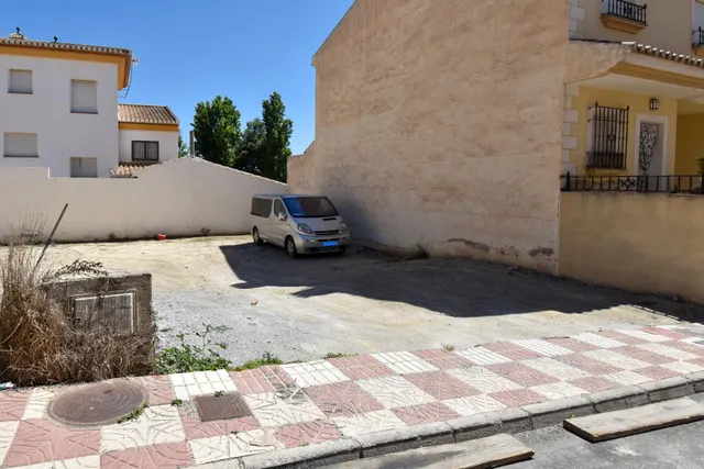 Se vende solar en Calle Córdoba 9, una de las mejores zonas de Padul — 2