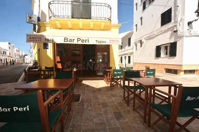 LOCAL HISTÓRICO ÚNICO, BAR CON GRAN RENTABILIDAD EN EL CORAZ - foto 2