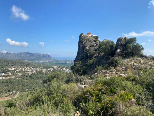 Impresionante proyecto de villa nueva con vistas panorámicas al mar en construcción ahora — 11