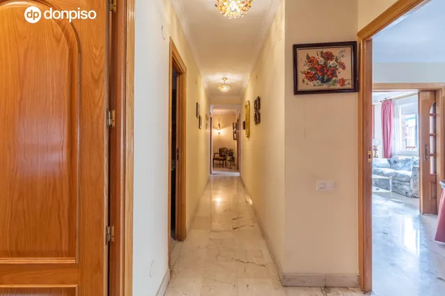 Impresionante piso en el centro de Granada. — 34