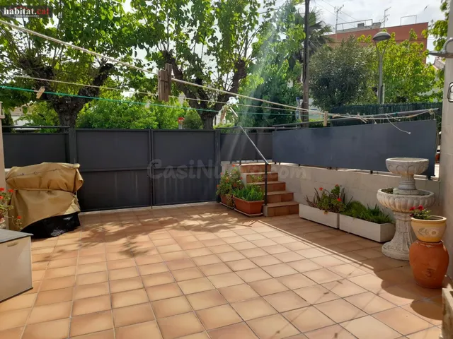 ¡ UNICA EN EL PRAT DE VILANOVA!! PLANTA BAJA A POCOS PASOS D