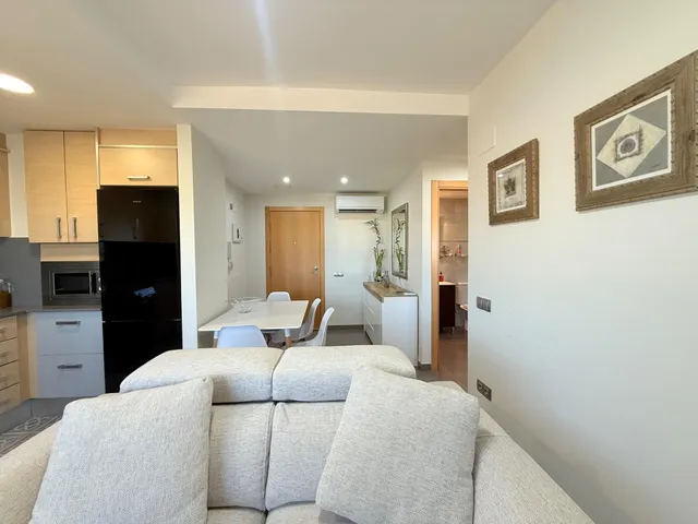 APARTAMENTO CON PISCINA COMUNITARIA Y PARKING EN JESUS I MARIA, DELTEBRE — 13
