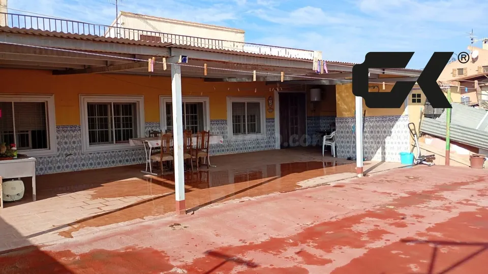 157 m2 con terraza y todas las estancias exteriores en Zarcilla de Ramos (Lorca). También en alquiler con opción a compra