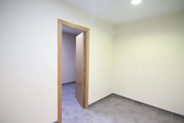 Local comercial de 108 m2 en Plaça Catalunya — 8