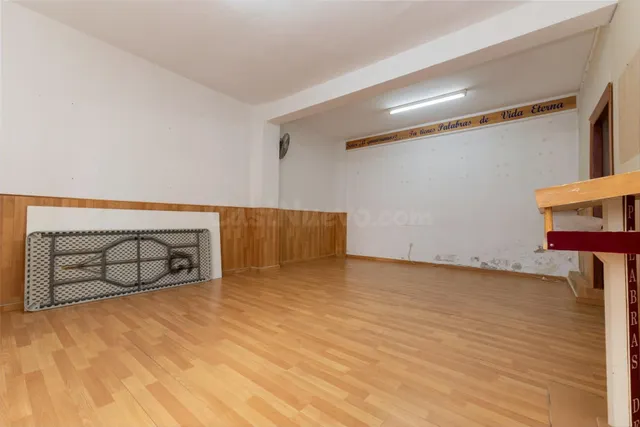 Se Venden dos Locales en Uno, Marbella