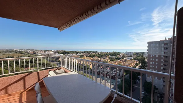 ¡Vistas despejadas al mar desde un piso 11 en Residencial El Brezo! — 15
