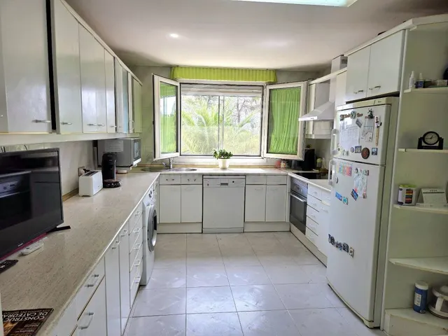 Chalet Independiente en Olias Del Rey — 13