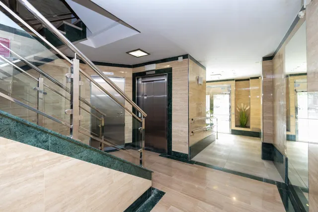 PISO DE 3 DORMITORIOS CON TERRAZA Y VISTAS EN EL ZAIDÍN – 5.ª PLANTA CON ASCENSOR — 16