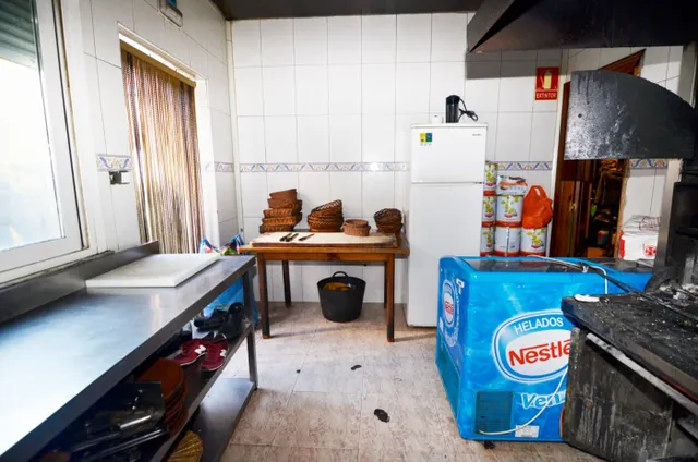 Urbis te ofrece un restaurante en venta en Aldeadávila de la Ribera, Salamanca. — 44