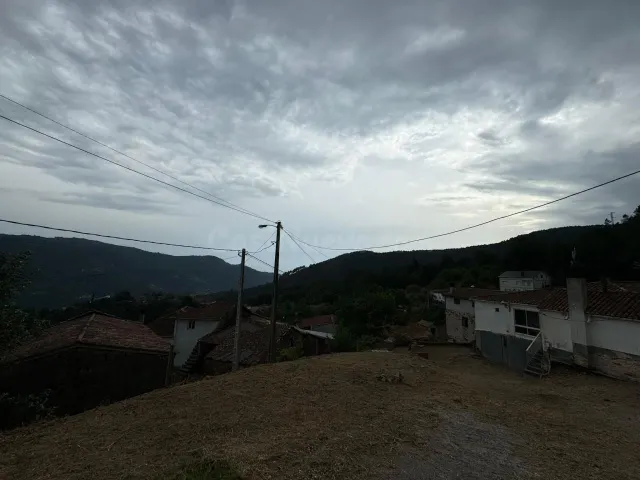 CASA EN VENTA EN A RIBEIRA SACRA (PEROXA) CON PISCINA Y VIST - foto 3