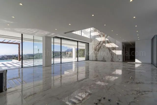 Chalet 6 habitaciones 1200m² en venta - Montemayor-Marbella  - foto 5
