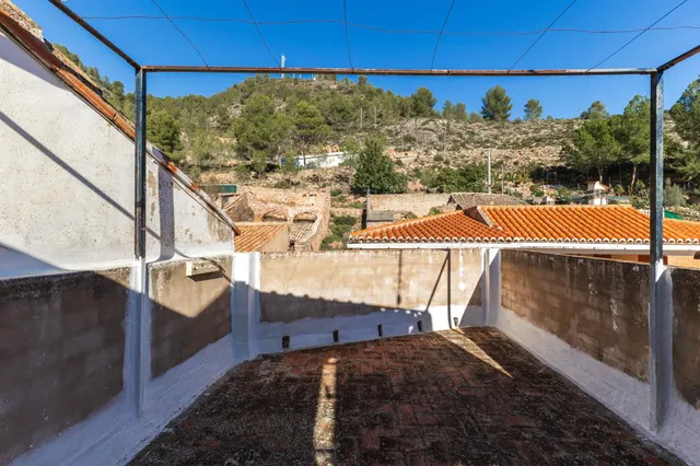 BONITA CASA DE PUEBLO EN LA VALL DE ALMONACID — 29