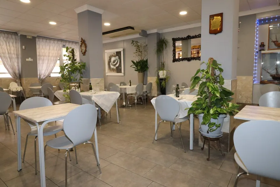 Local comercial 400m² en venta - Playa del cura