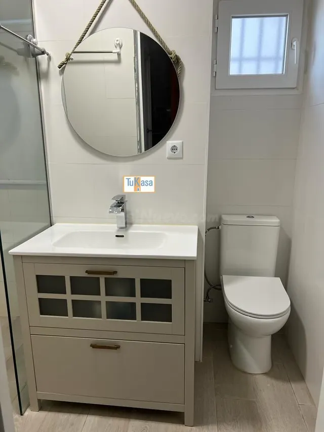 Venta de apartamento Reformado Junto al Puente san Francisco - foto 2