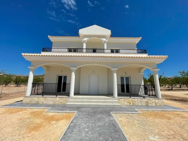 VILLAS DE OBRA NUEVA EN PINOSO — 10