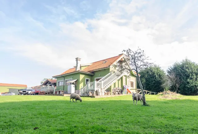 Casa con encanto y gran finca en un entorno privilegiado, a 