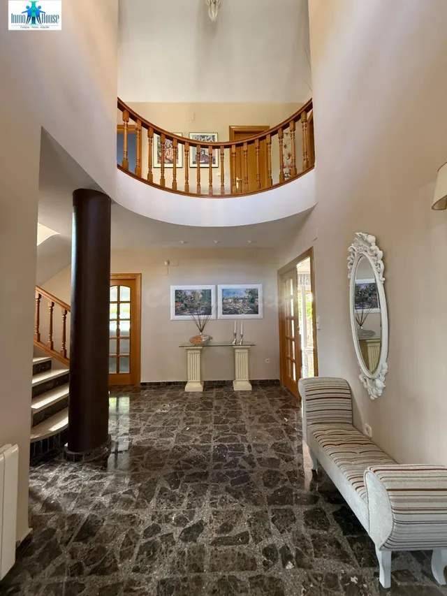 INMOHOUSE VENDE PAREADO