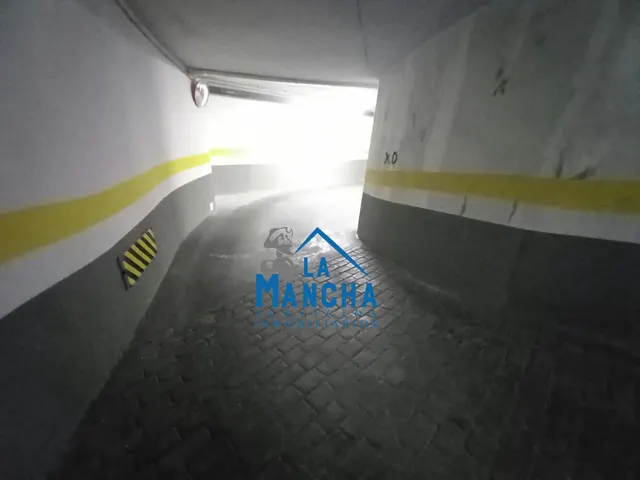 *70€ MENSUALES*. INMOBILIARIA LA MANCHA ALQUILA PLAZA DE GARAJE EN BARRIO INDUSTRIA. — 9
