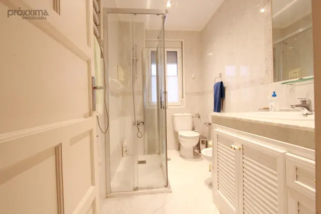 Vivienda con amplia terraza y grandes posibilidades en Los Remedios — 22