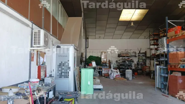 NAVE EN VENTA EN MONTALVO I. - foto 5