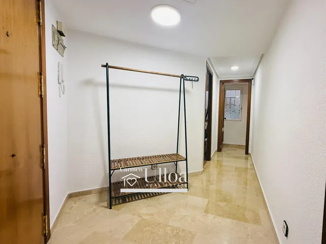 PISO AMPLIO Y BIEN COMUNICADO EN EL CENTRO DE ALICANTE — 8