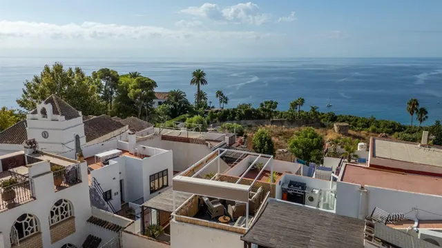Precioso apartamento de 2 dormitorios con terraza y espectac - foto 3