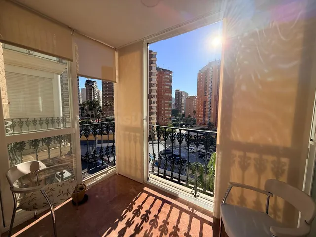 Fantástico piso de dos dormitorios en el centro de Benidorm — 4