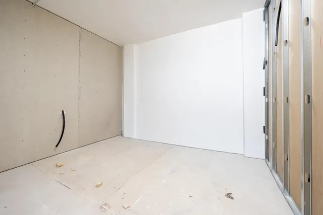 LOCAL DE 284 m2 EN ZONA CASTILLO DE BELLVER — 22