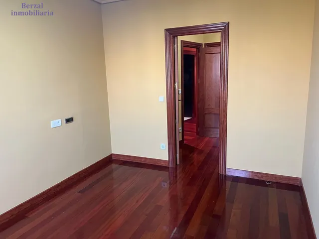 Extraordinario piso en el Espolón — 19