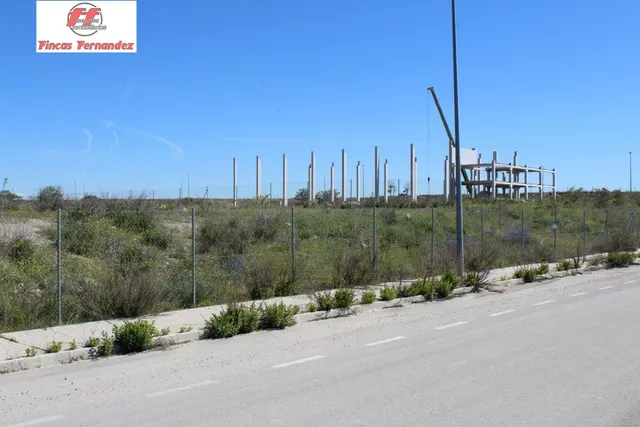 Terreno industrial a la venta en el Sector XXV de Velilla de San Antonio — 4
