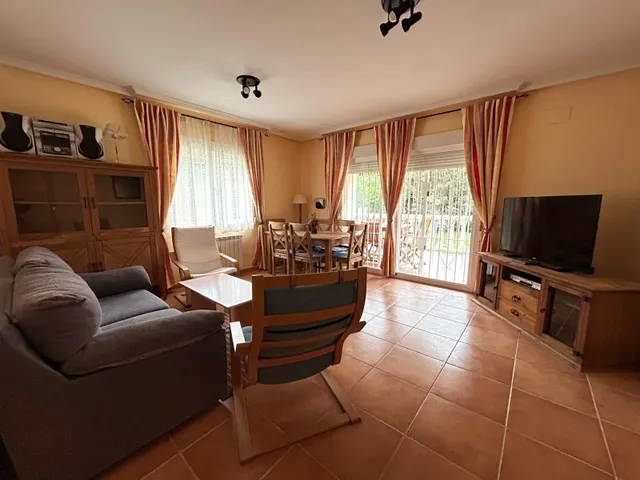 CHALET INDEPENDIENTE EN UNA PLANTA — 5