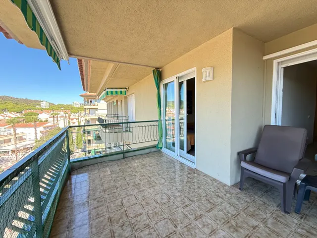 Exclusivo piso con dos terrazas, 3 habitaciones, piscina y maravillosas vistas en playa de aro — 36