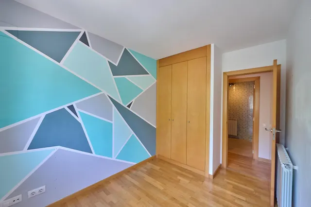 PISO DE 3 HAB CON BALCÓN, PK, Trastero y Piscina Comunitaria — 44