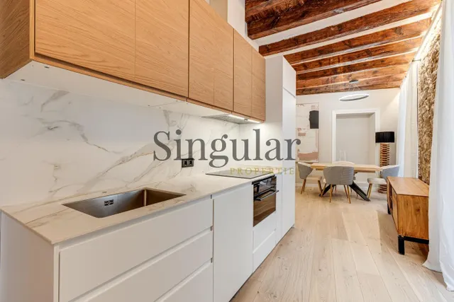 Piso reformado en el corazón del Barrio Gótico de Barcelona — 8
