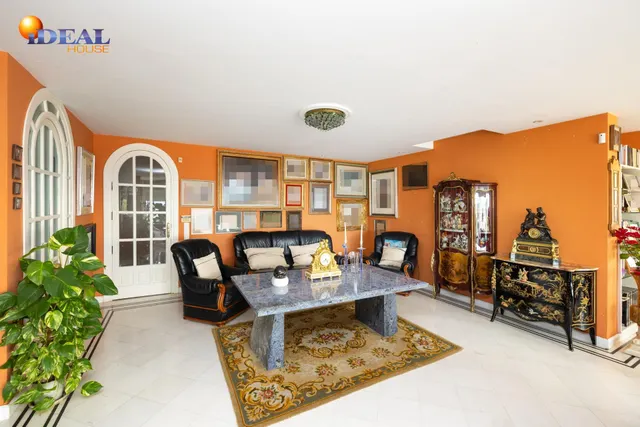 Magnifico chalet independiente en Colinas Bermejas. — 43