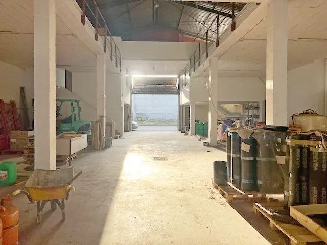 Nave industrial 3 habitaciones 731m² en venta - Bezana — 7