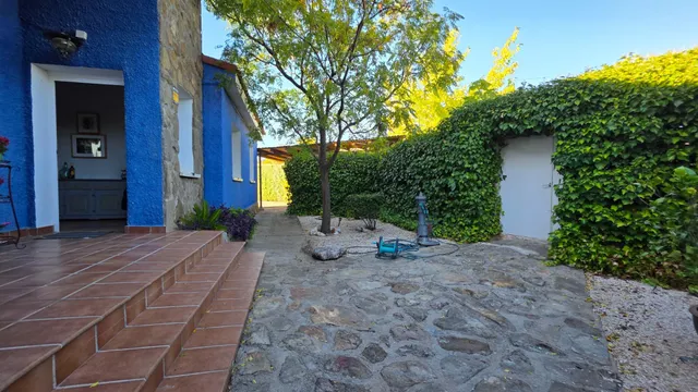 Chalet con piscina en Eurovillas — 26