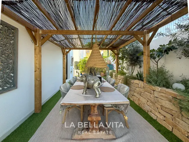 Villa moderna con sótano y piscina privada en venta en Finestrat - Benidorm — 13