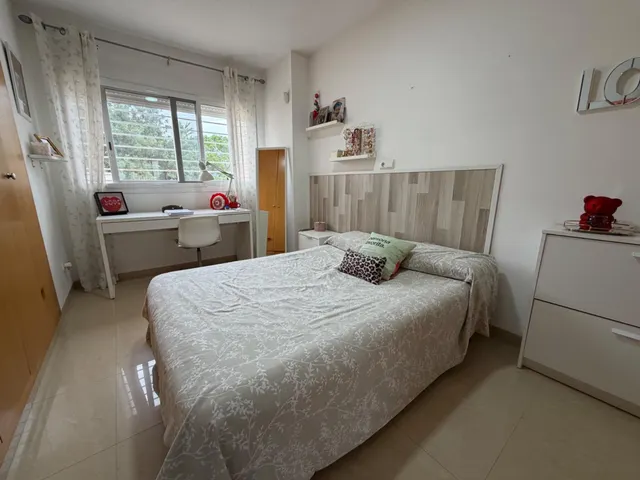 INTERESANTE CHALET EN LA POBLA DE VALLBONA — 17