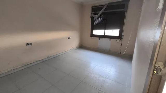 ¡Piso de 4 habitaciones con balcón y muchas posibilidades en Bellavista! — 20
