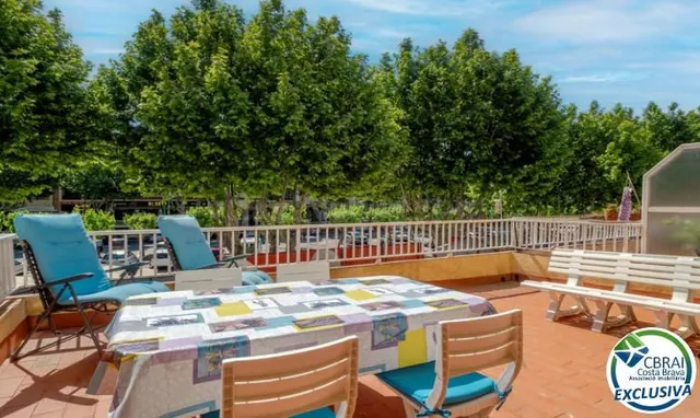 Precioso estudio reformado con gran terraza de 23m2 en el ce