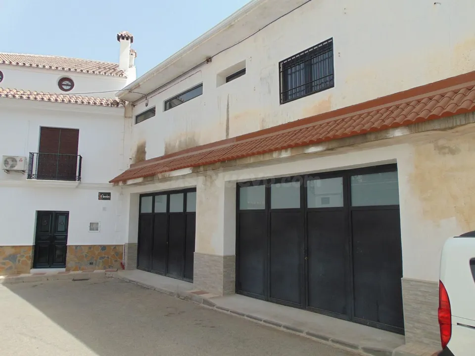Almacén 800m² en venta - Costa del Sol