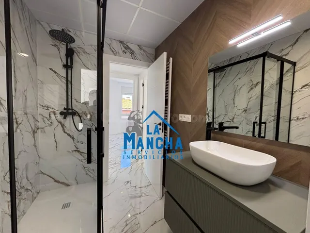 *355.000€* INMOBILIARIA LA MANCHA VENDE PISO CON ACABADOS DE - foto 4