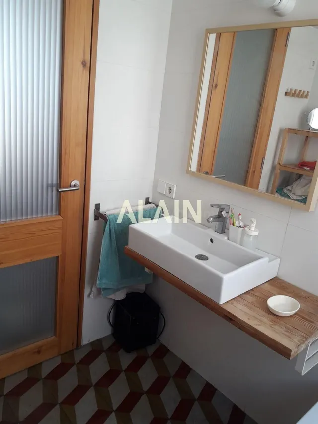 ATICO EN EL BARRIO DE RUZAFA CON SALIDA A TERRAZA DE 30 METR - foto 5