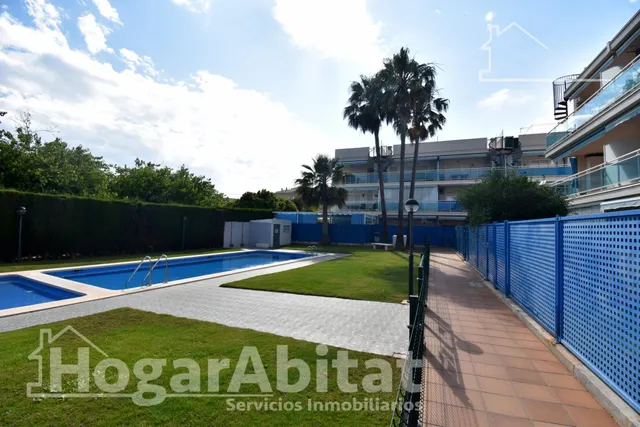Seminuevo con terraza, piscina y garaje cerca de la playa — 29