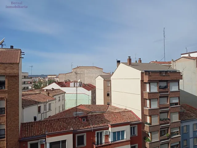 Amplio y Luminoso Piso en San Antón, Logroño - €395.000 — 18