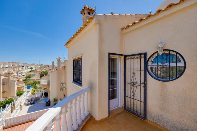 ADOSADO DE 3 DORMITORIOS Y 2 BAÑOS EN ORIHUELA COSTA (EL GALÁN) — 8