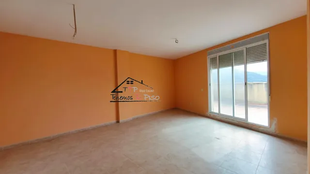 ÁTICO-DÚPLEX A ESTRENAR. 5 DORMITORIOS. 3 BAÑOS. TERRAZA DE 60M. COCHERA INCLUIDA — 18