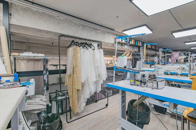 Se vende espectacular espacio comercial reformado en el corazón de Granada — 13